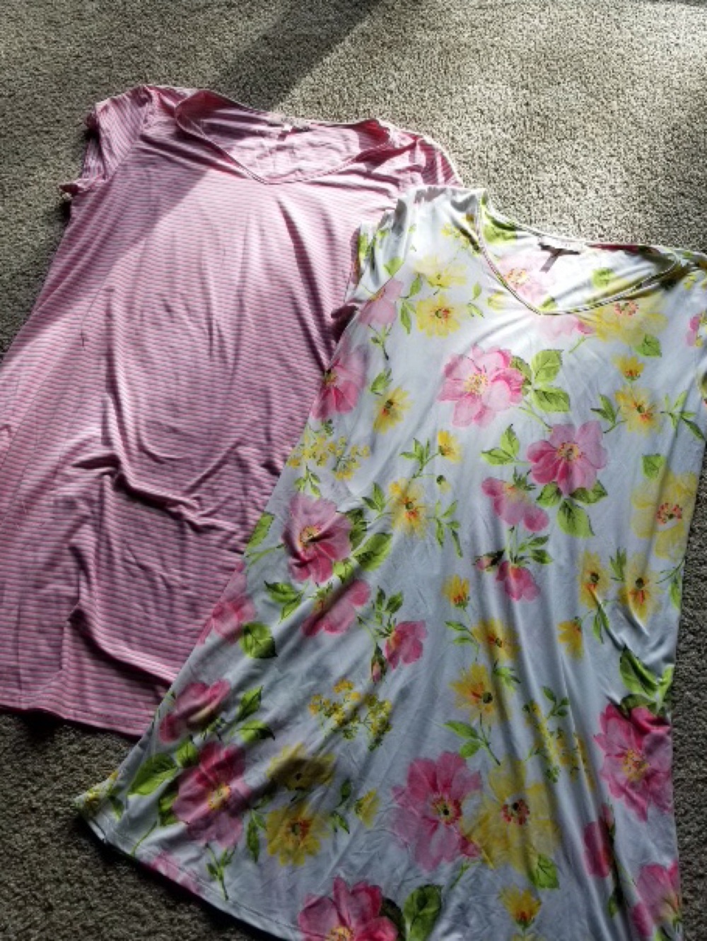 Night dress Striped Tunic & White Floral V‑Neck Top Set